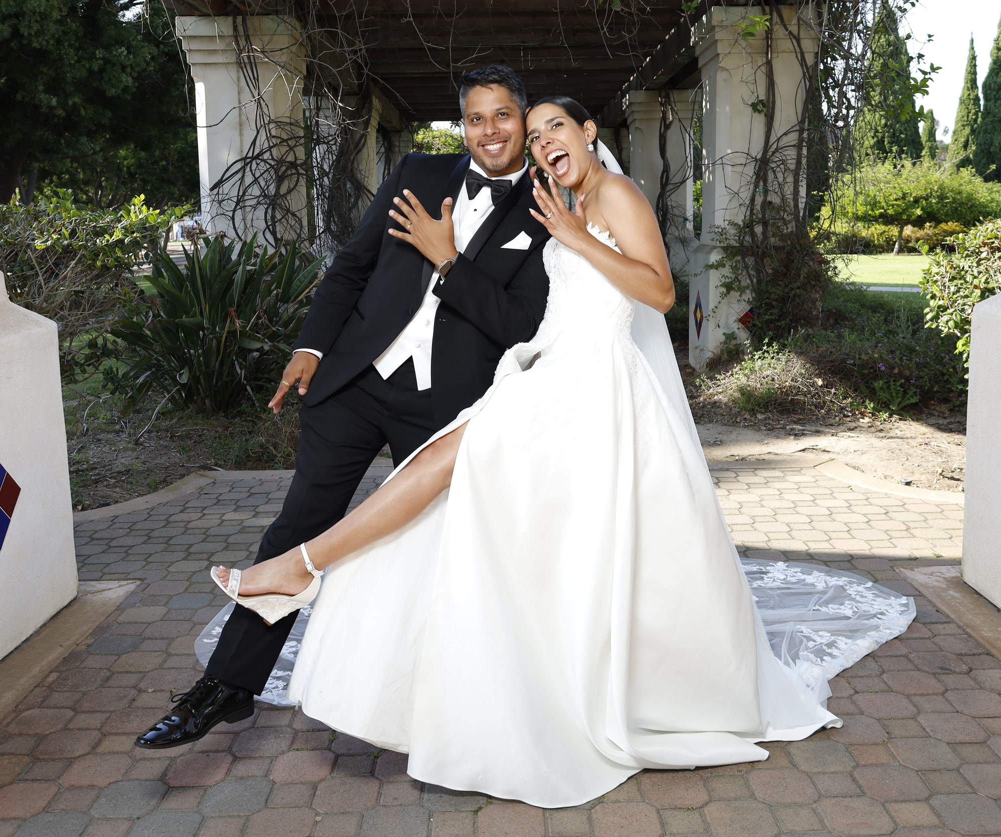wristraw co-founders Jorge Carpio and Jennifer Fuentes